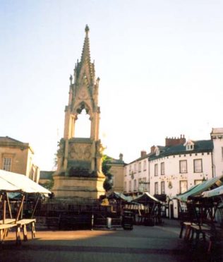 Bentinct Memorial, Mansfield Market Place | Denis Hill