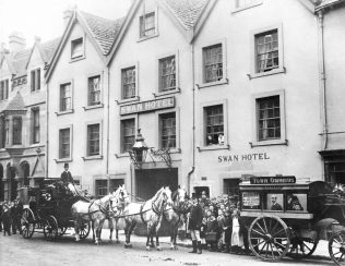 c.1910 The coach and four took tourists into Sherwood Forest and other nearby attractions such as Newstead Abbey, while the town omnibus met the trains at the Midland Station. | Old Mansfield Society